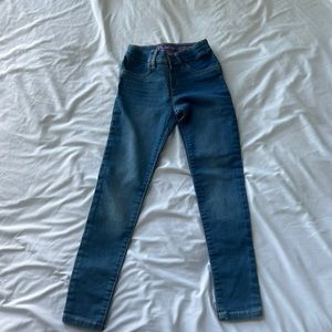 2 pairs of children’s place legging jeans size 6 and 6x/7